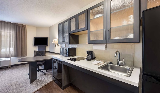 Sonesta Simply Suites Columbus Airport Gahanna
