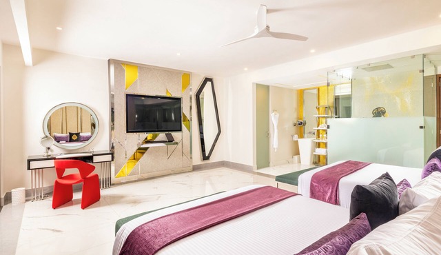 Spacious 2BR, 2BA Oceanview Suite in Cancun – Luxury & Comfort