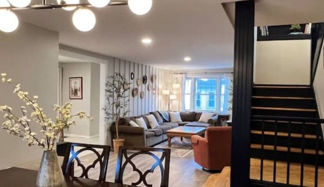 Spacious 3bdr 2ba - walk to Breweries & Downtown