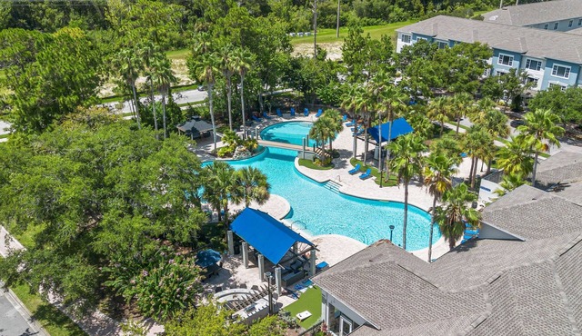Spacious 3BR 2BA w Pool Gym Near Airport 4