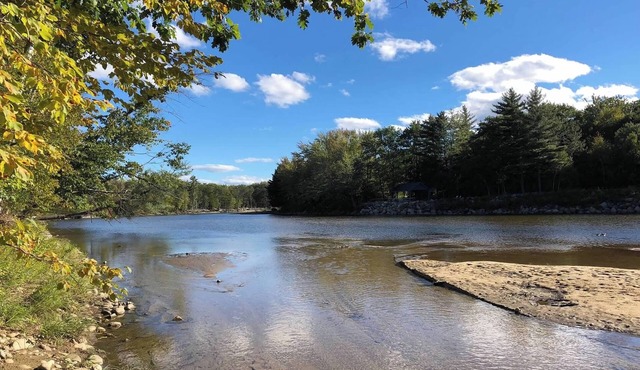 Spacious 4BR Retreat/Short Walk To Saco River/Prime Location