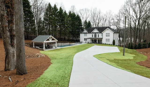 Spacious Lake House with Dock and Swimming Pool