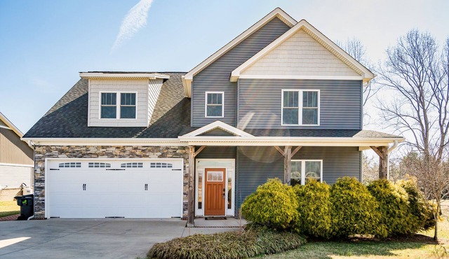 Spacious | Movie Room | Peaceful Mountain Views