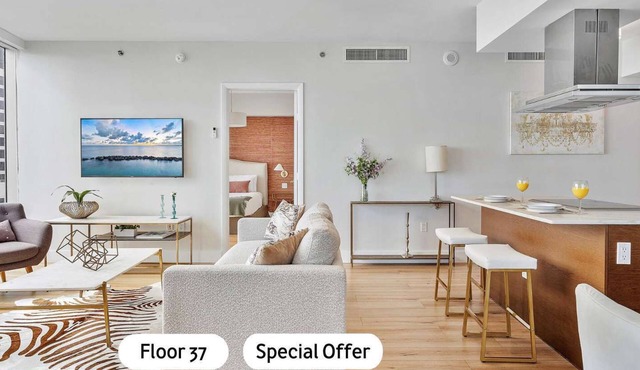 Spacious Open-Concept Suite | Brickell Hub