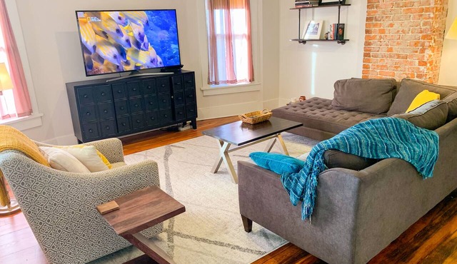 Stay Like a Local in East Nashville | Close to Broadway & Music, walkable area