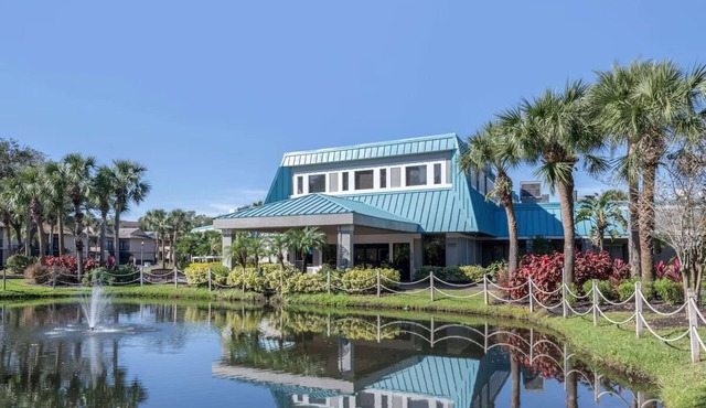 Stay Somewhere Special and Make Every Moment Count! 2 Units, Outdoor Pool!