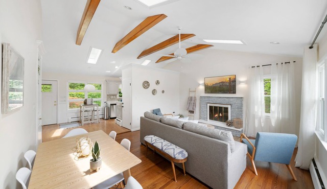 Steps to Private Beach! House on Coveted Candlewood Lake + Bonus Room & Fire Pit