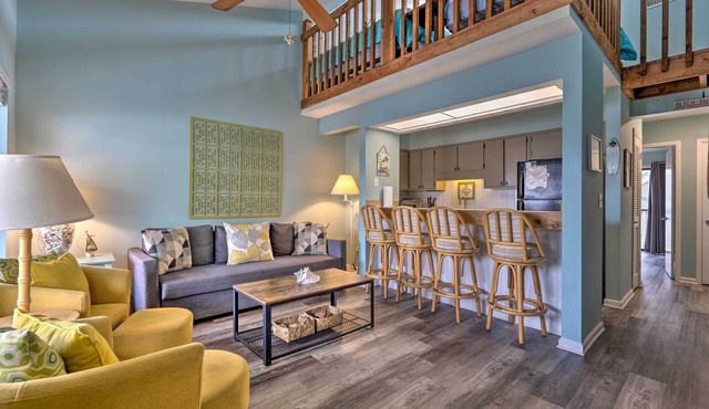Steps to the Beach: PCB Condo w/Balcony!