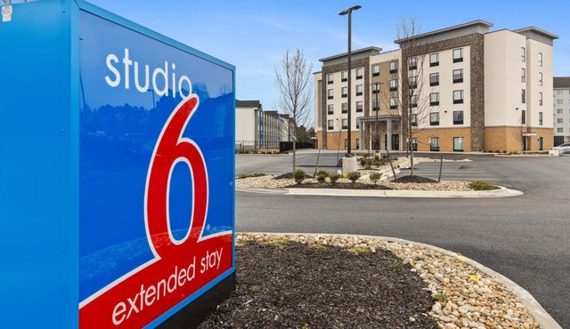 Studio 6 Richmond, VA - Airport