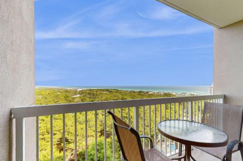 Studio with Balcony Pool Hot Tub and Tennis