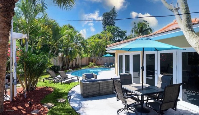 Stunning 4 Bedrooms House with Pool 6mins to Ocean