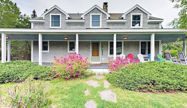 Stunning Post Beam Farmhouse on 34 Private Acres