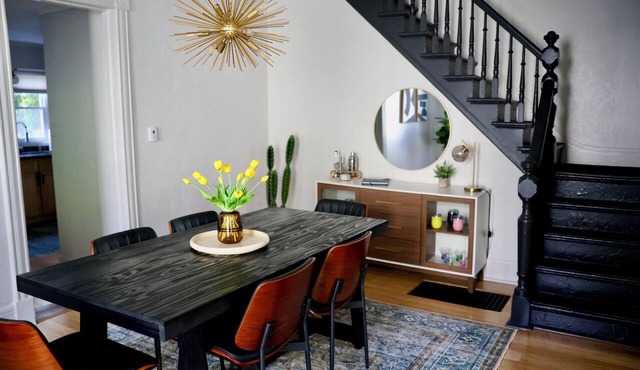 Stylish and Comfortable Downtown Historical Home Two Blocks From the River