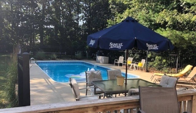Summers by the Pool - Barnstable Village, Cape Cod, MA Home w/Pool + Beach Pass!