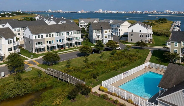 Sunkissed Sandbar Lane | Pool + Patio!