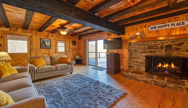 The Bear's Cave - rustic log home nestled along a mountain creek, 3 bedroom, 3 1/2 bath, sleeps 1...