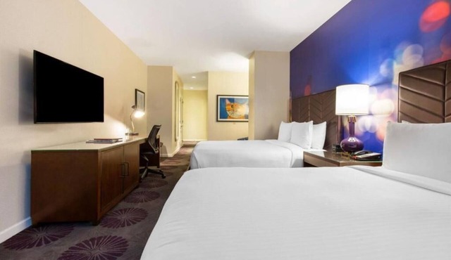 The Chicago Hotel Collection Magnificent Mile, 3 Standard King Rooms