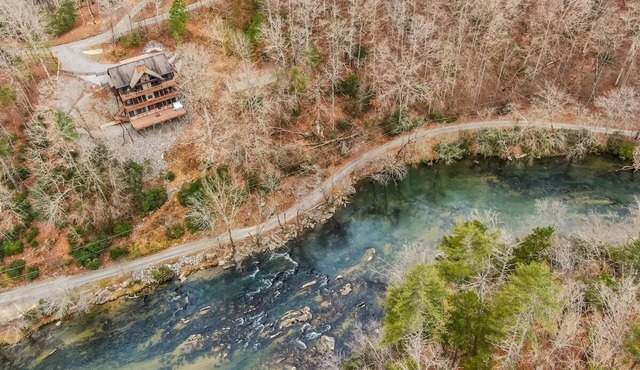 The Ellijay Lodge | Ellijay, GA