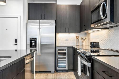 The Perfect 2BD in Channelside District!