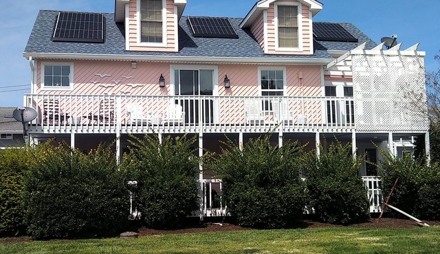 The Pink House: New 100 Steps to the Beach! Avail August 14-21, minimum 5-nights