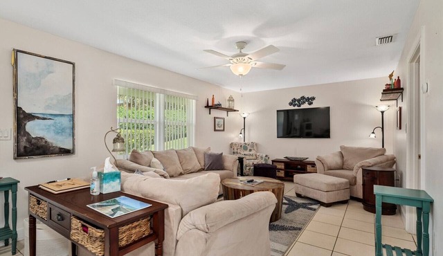 Tranquility Starfish Suite - Oceanfront Paradise!