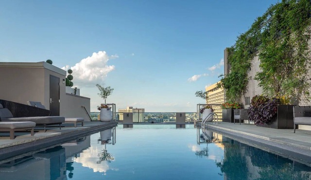 Twin Double Studio, The Windsor Suites, 2 Family Rooms, Near Rittenhouse Square