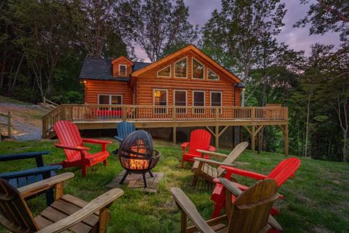 Two Modern Cabins Retreat Near Asheville