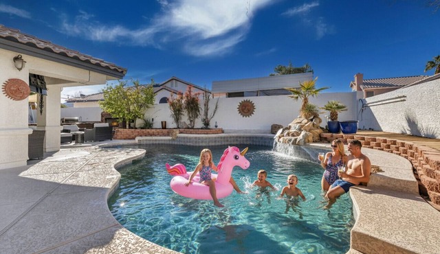 Ultimate, Central 1 Story, Pool, Hot Tub & Games