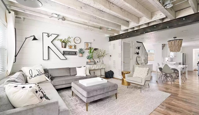 Unique and Stylish 3BR Home - Walkable to Shopping