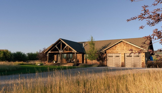 Upscale Cabin Retreat 6-bedroom, Gourmet Kitchen, King Suites, Teton Vistas