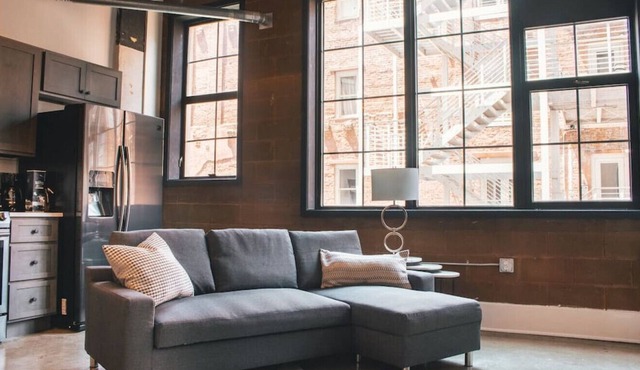 Urban Loft ≫ Corner of Downtown & Old City ≪