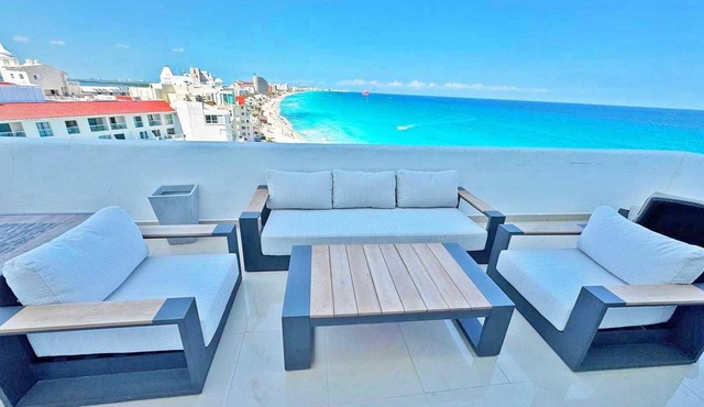 VRBO Premier Host – Beachfront – 12BR/10bth – Penthouse Combo #3124