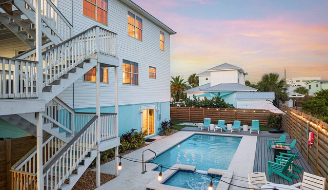 Waterfront Home: Saltwater Pool, Arcade & Hot Tub