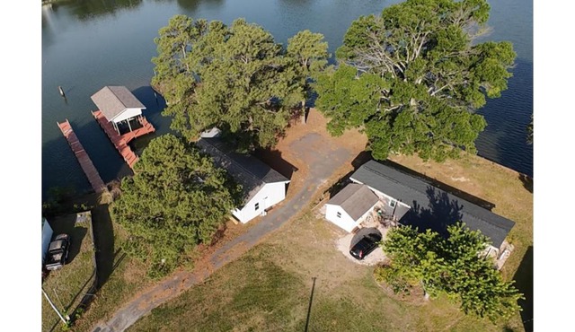 Waterfront Wicomico Bay Compound in Reedville, VA