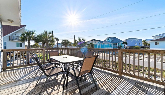 Welcoming stay near the beach with a large deck, washer/dryer, and central AC