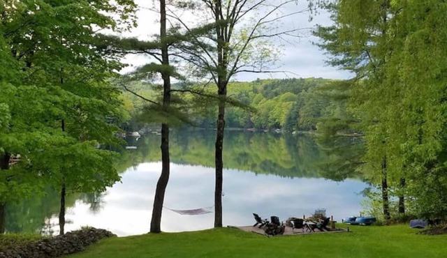 Well Appointed Lakehouse - Family fun