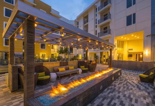 West Hollywood 2bdr residence