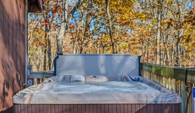 Woods Song - Hot Tub | Fireplace | Golf | Pool Pass | Woods Resort | Grill