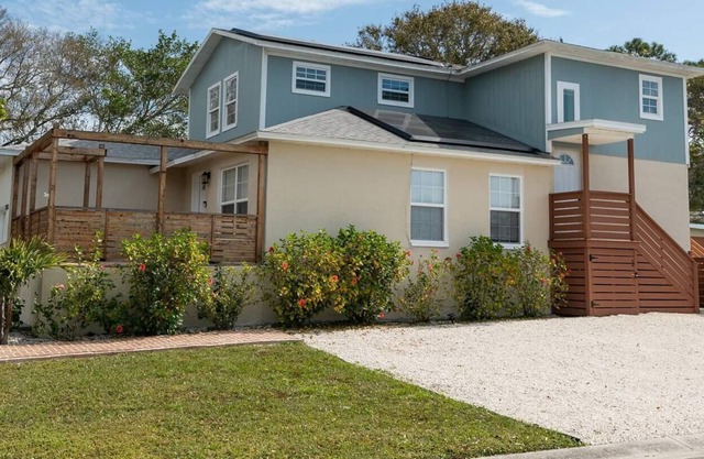 Casa Tranquila, 3 bd2 bath, upper apt, sleeps 6-7