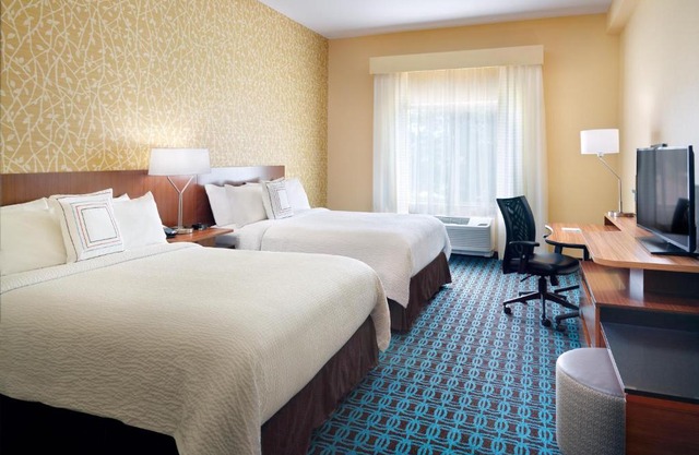 Fairfield Inn 