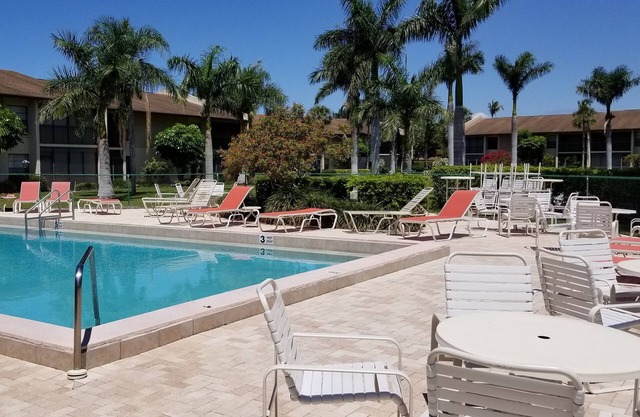 Palm River Estates - Courtwood