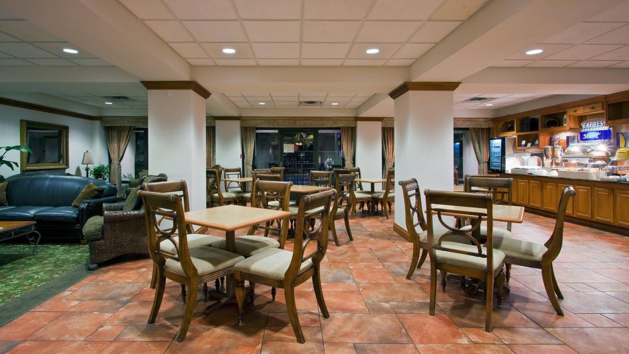 Photo of Livingroom in Downtown Dunedin