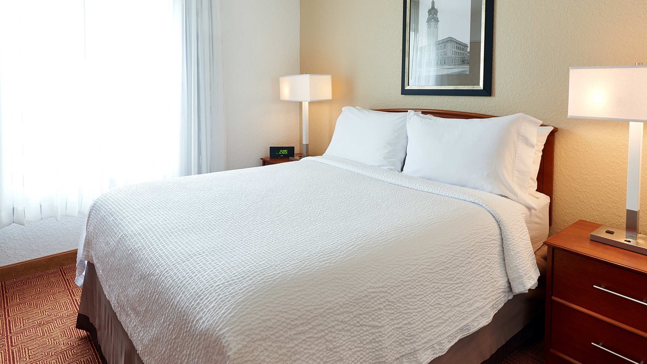Photo of Bedroom in Warehouse District