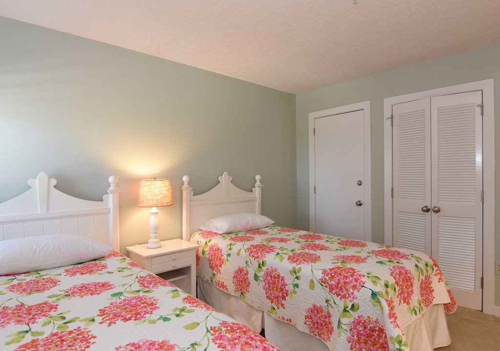 Photo of Bedroom in Shell Island