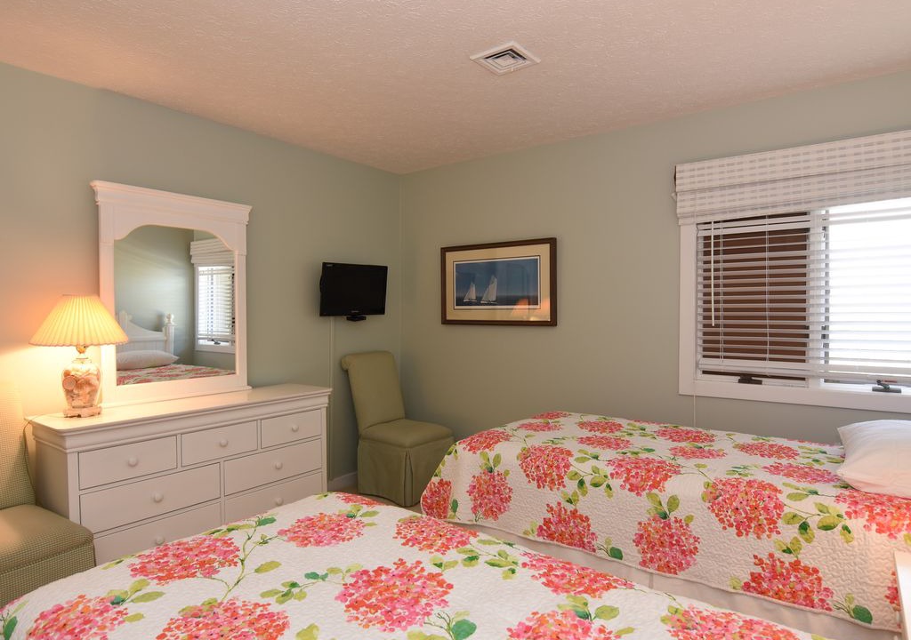 Photo of Bedroom in Shell Island