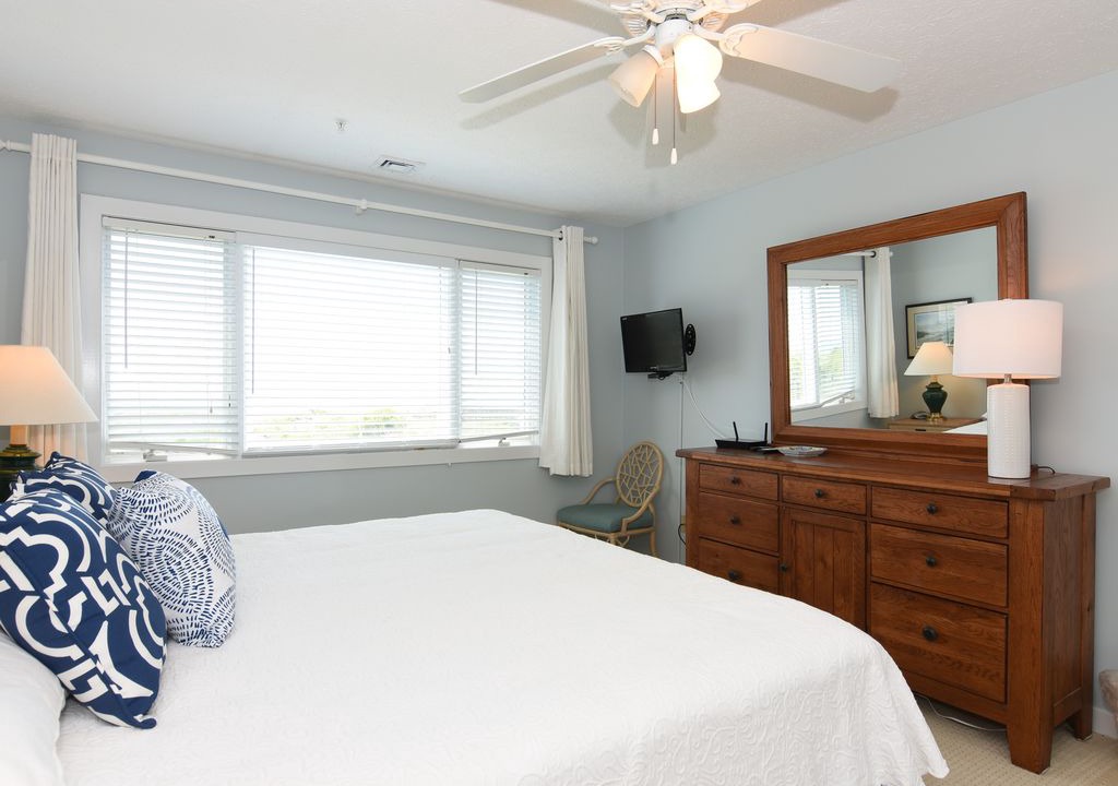 Photo of Bedroom in Shell Island
