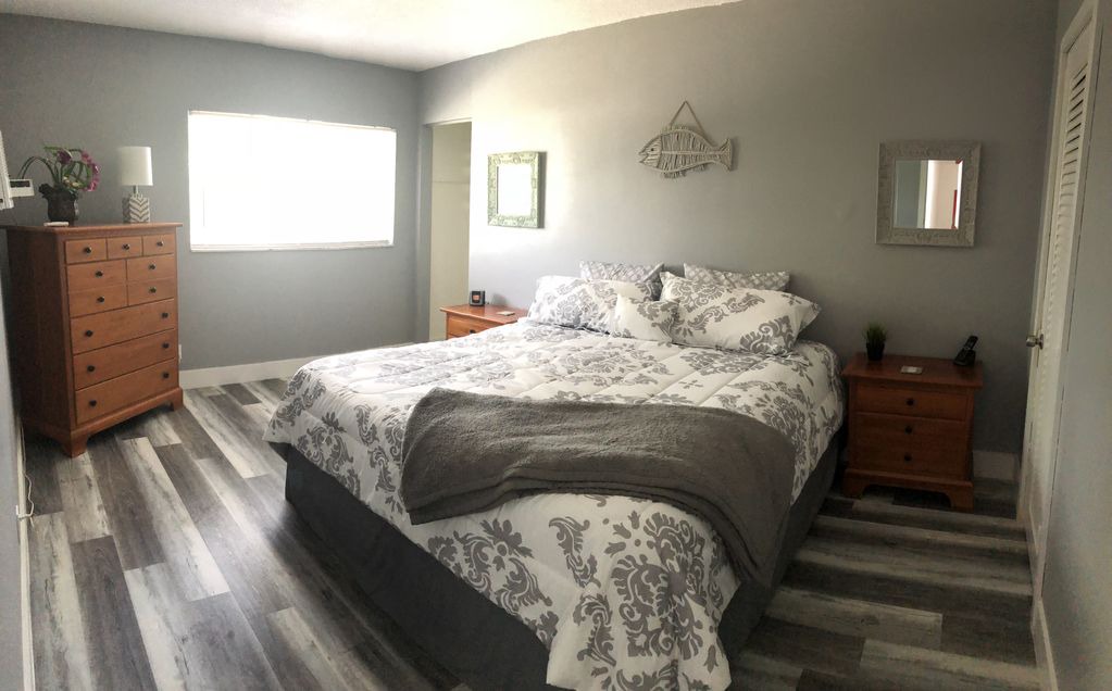 Photo of Bedroom in Coral Ridge Isles