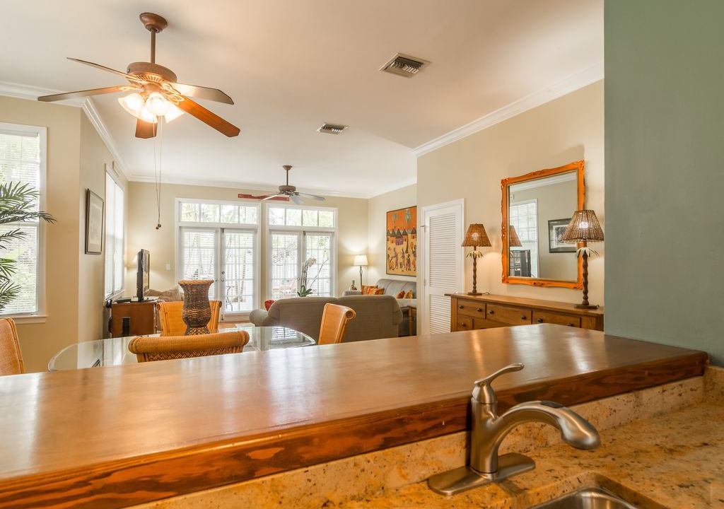 Photo of Livingroom in Bahama Village