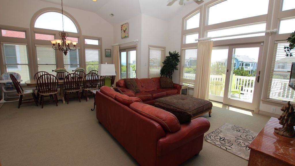 Photo of Livingroom in Ocean Sands