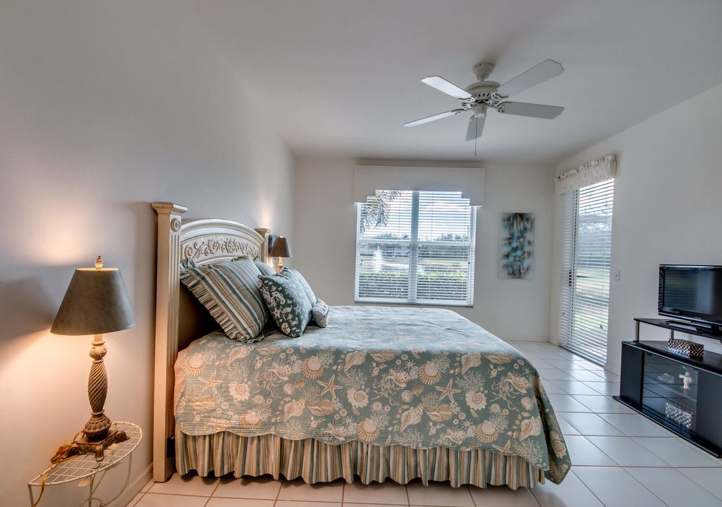 Photo of Bedroom in Cypress Lake